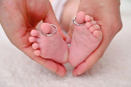 柳林宝宝头发少缺什么